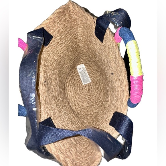 💕NWT!!!GAP STRAW BAG! THIS IS YOUR SUMMER BAG!! BOHO!! Fast shipping!! - Picture 5 of 14